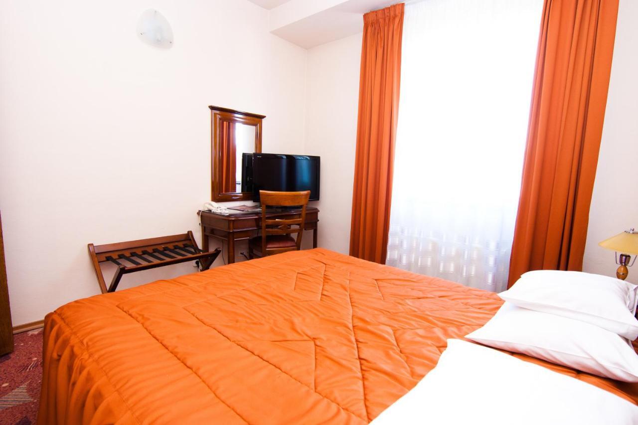 Hotel Onix Kolozsvár Kültér fotó